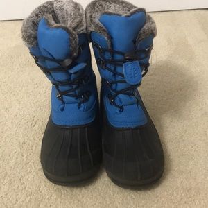 Blue snow boots